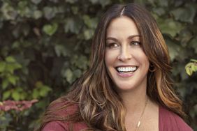 alanis-morrissette-health-mag-may-2020
